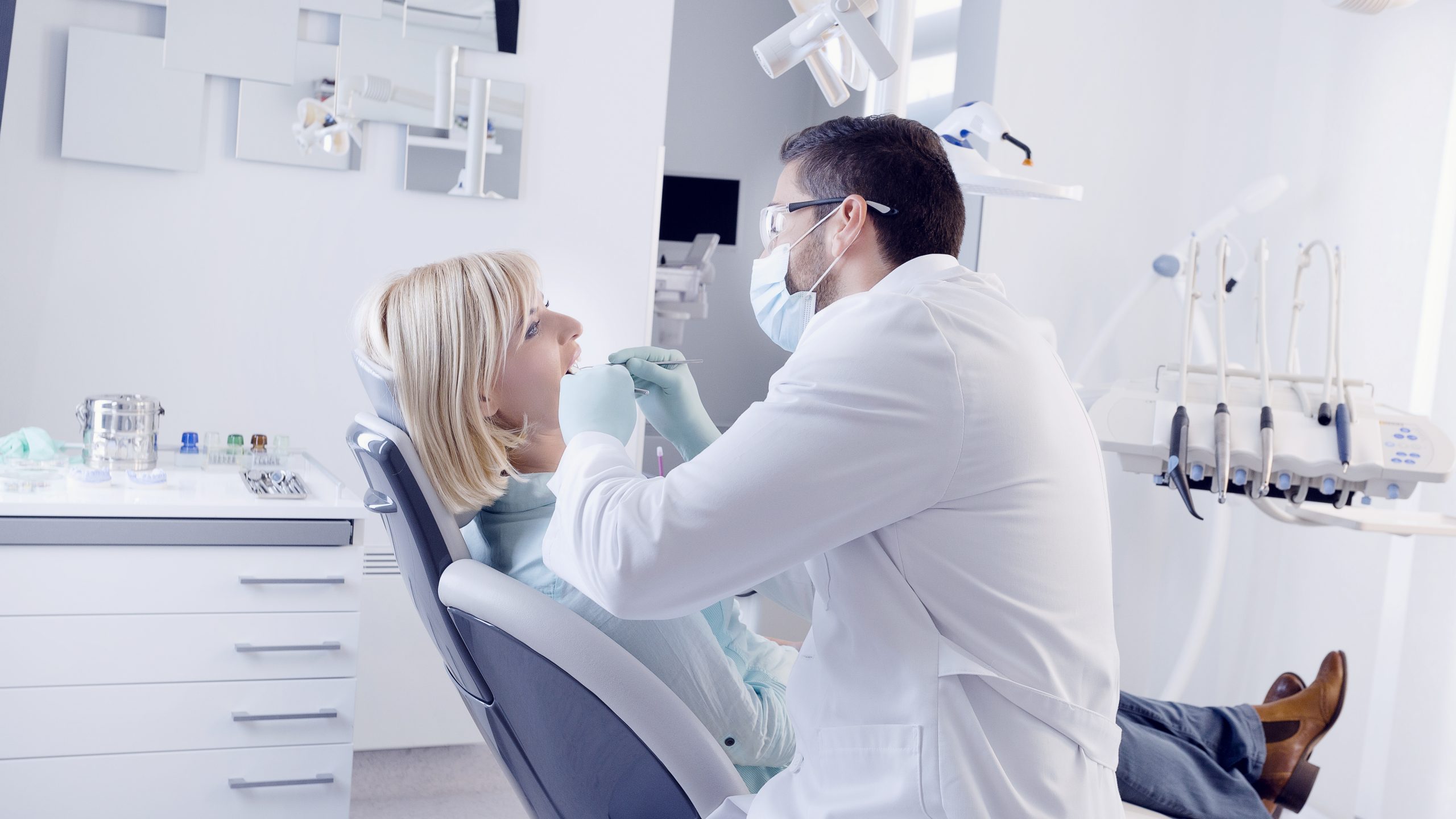 Dentist in Bacliff, TX